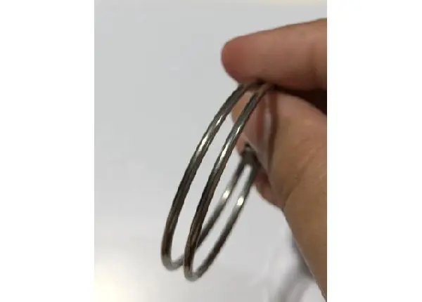 Argolas médias prata (bijoux)