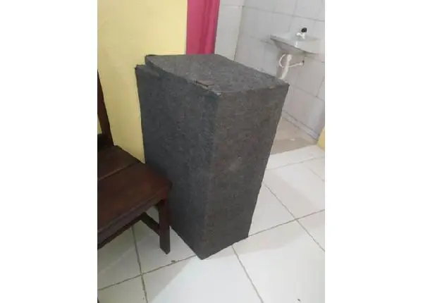 Caixa de som para fone de 15