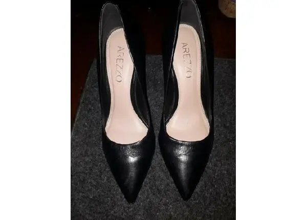 Scarpin Arezzo tamanho 35 ótimo estado ótimo preço