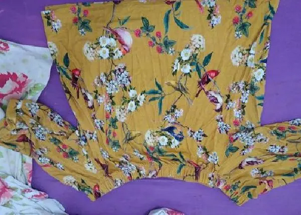 Blusa ombro a ombro floral