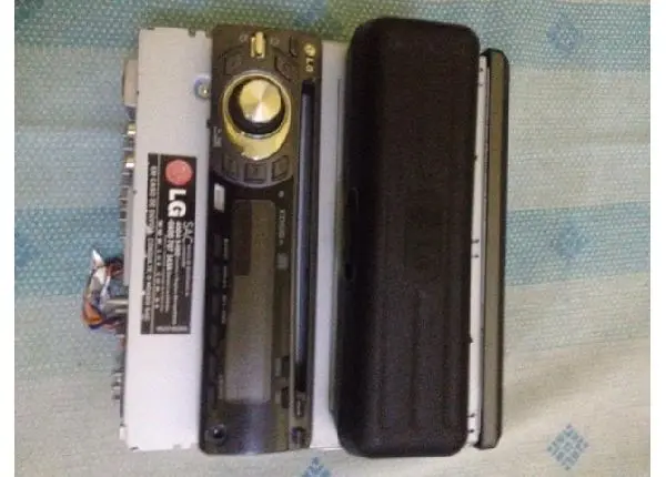 Som automotivo LG