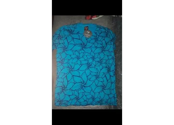 Camisas e camisetas promoção Utimas peças $$$10 zap * tamanho P e M
