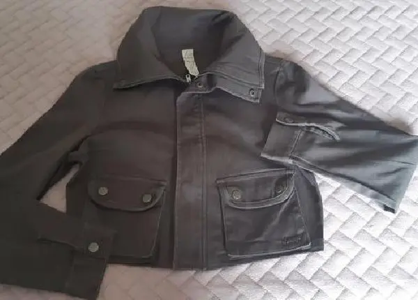 Jaqueta Hering e Shoulder femininas