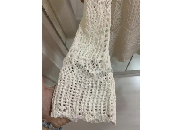 Vestido lança perfume branco