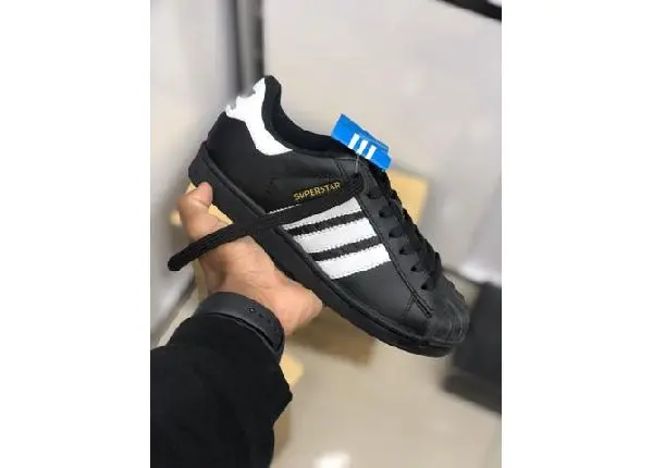 @ mandellashoes Tênis Adidas Superstar Promoção 50% Off Somente essa semana