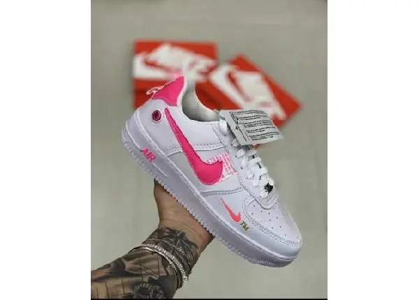 @ mandellashoes Tênis Nike Air Force Cano Curto Camurça Promoção 50% OFF ATÉ 12x
