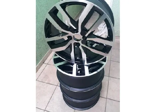 Jogo de Rodas Aro 17 Modelo Golf 