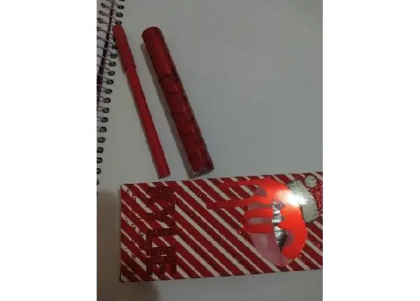 Batons Kylie Jenner Cosmetics