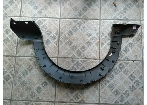 Moldura Paralama Lado Esquerdo Dianteiro Strada Working 2008 a 2012