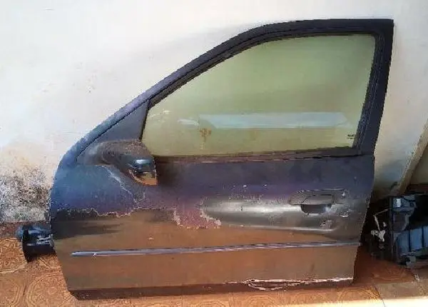 Porta Dianteira Esquerda Ford Mondeo 98 Montada Original
