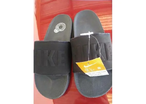 Chinelo Nike offcourt