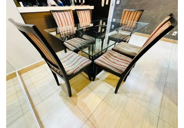 Mesa de jantar ( Silvia Designer)