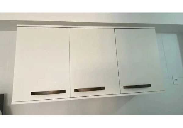 Armário Aeréo 3 Portas com Prateleira