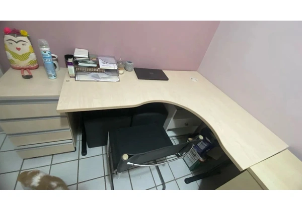 Mesa de escritório + armário 2 portas + gaveteiro Mareli