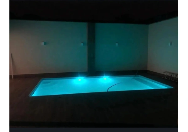Piscina de fibra 5 metros instalada + Kit filtrante