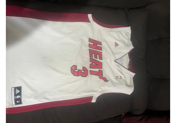 Camiseta NBA Miami Heat Wade 3 tamanho M