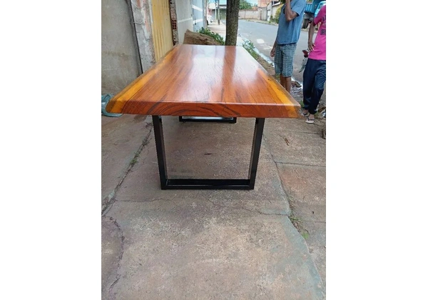Mesa de Maracatiara