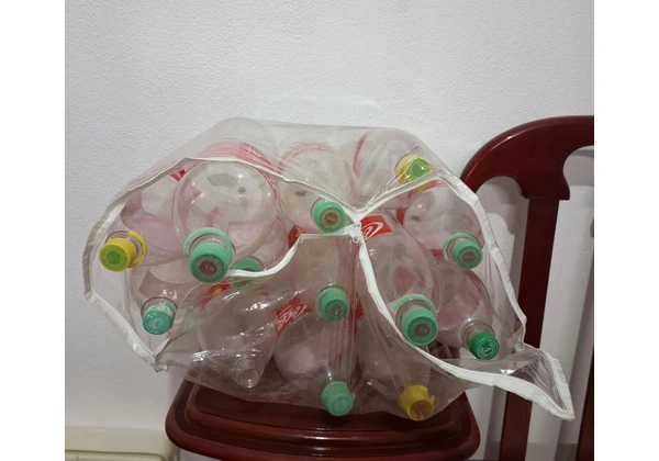 12 garrafas retornáveis de Coca-Cola