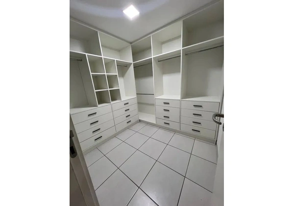CLOSET MADEIRA NAVAL - CARUARU