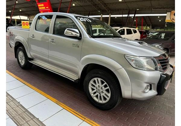 TOYOTA HILUX CD SRV D4-D 4x4 3.0 TDI Diesel Aut