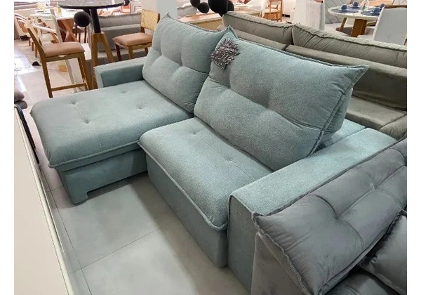 Black Friday: Sofá Retrátil Reclinável 2, 50m no Bouclê com Molas Ensacadas!