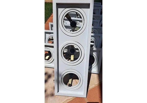 Spot de Embutir Retangular Triplo 53, 5x19, 5x15cm Alumínio - em bom estado