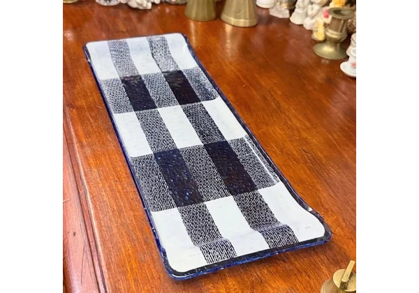 Elegante bandeja em vidro