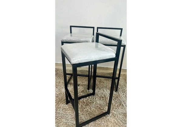 Banqueta alta