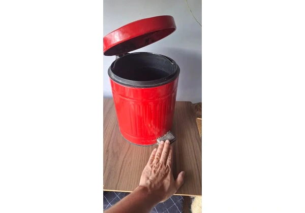 Lixeira de cozinha 10l de pedal