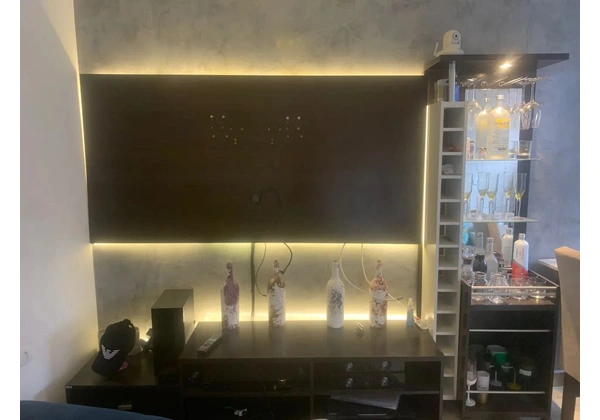 Rack com painel e bar