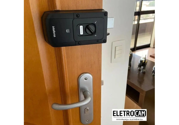 Fechadura Digital intelbras com instalação e 2 anos de garantia