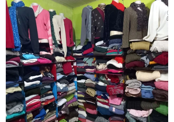 ROUPAS SEMINOVAS FEMININAS DE FRIO!