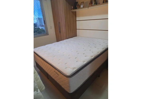 Cama queen NOVA com molas ensacadas R$ 1.800, 00