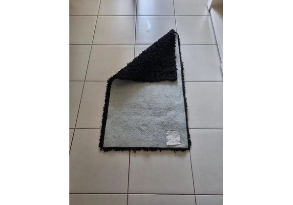 Tapete São Carlos Clemant fio Roselan Black 1, 20 x 0, 66 metros com ACTIGARD.
