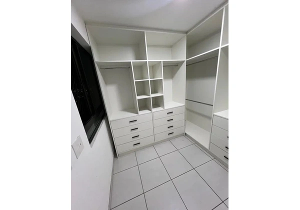 CLOSET MADEIRA NAVAL - CARUARU