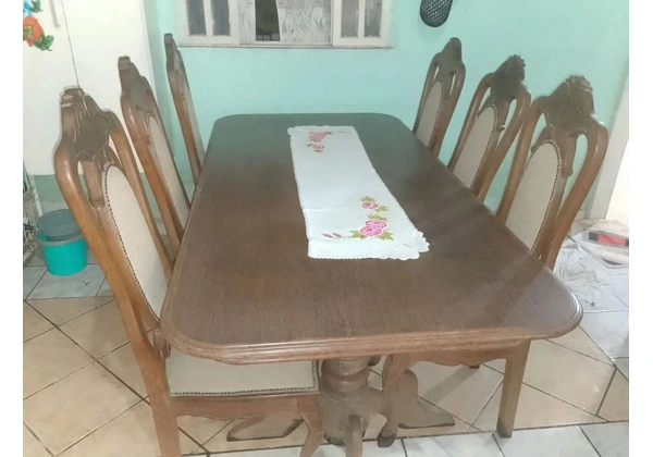 Oportunidade!! Mesa de 6 cadeiras