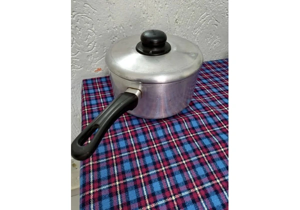 Panela de alumínio