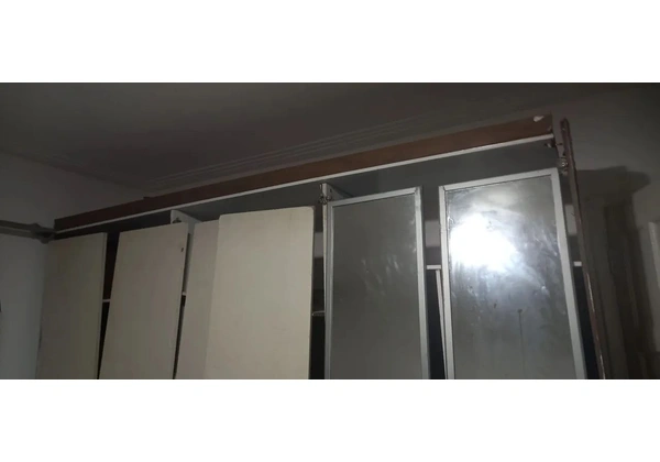 Guarda roupa MDF Casal 6 portas com Espelho