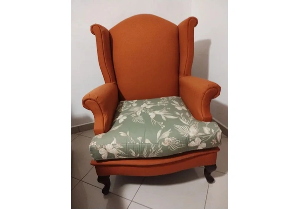 Vendo Poltrona Colonial