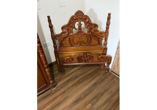 Jogo de quarto solteiro antigo