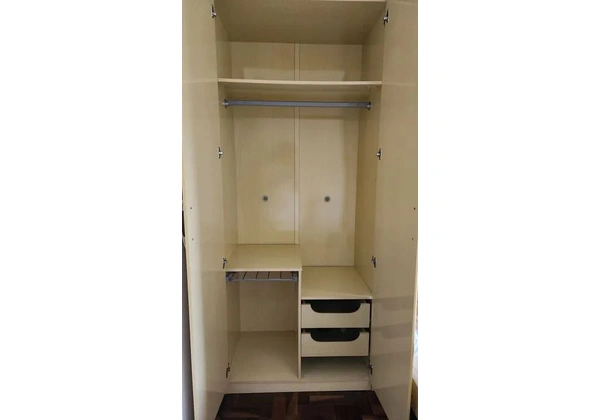 Guarda-Guarda Roupa Completo com Cama e Comoda