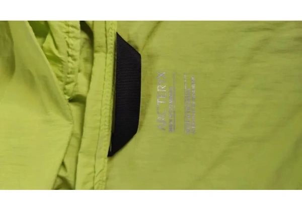Corta vento Arcteryx