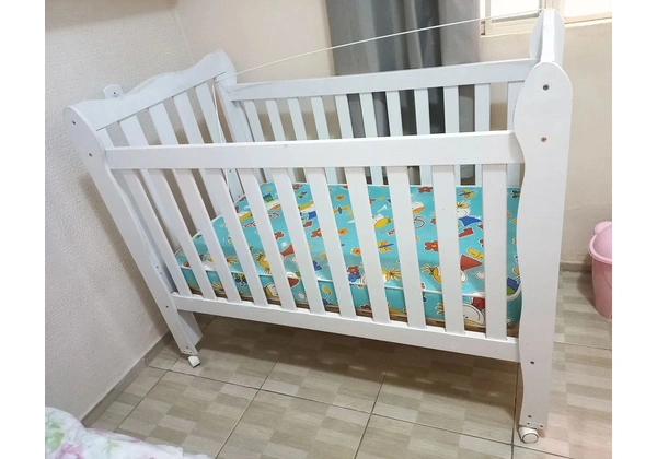 Berço com colchao