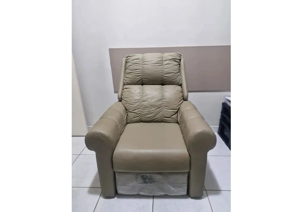 Poltrona articulada herval seminova