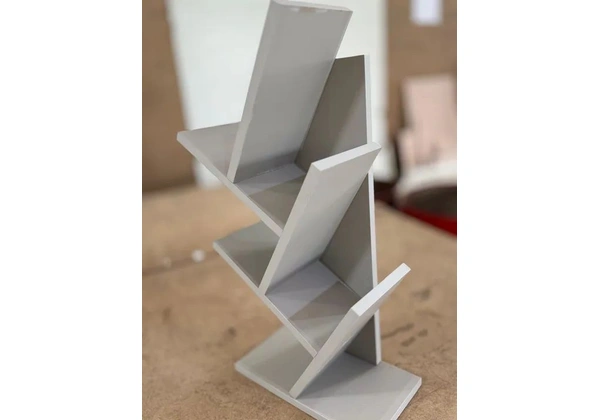 Estante de livros de mesa moderna em forma de árvore