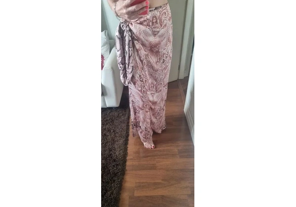 calça nova de cetim parece agilita, 36, veste 38 também