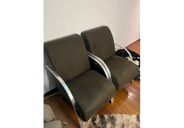 Conjunto duas poltronas