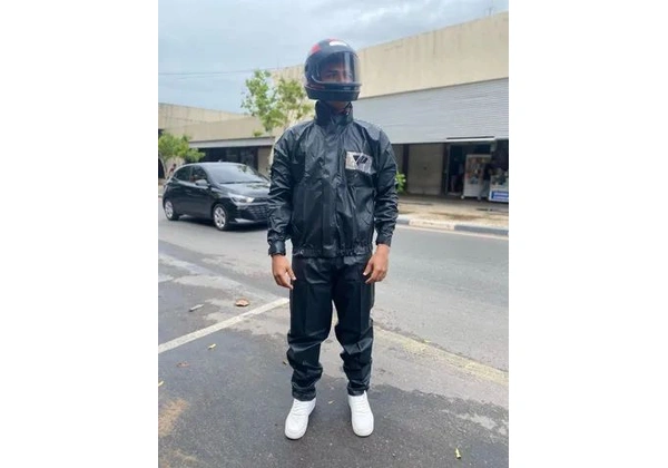 CAPA DE CHUVA SOBRE TUDO/MOTOQUEIRO