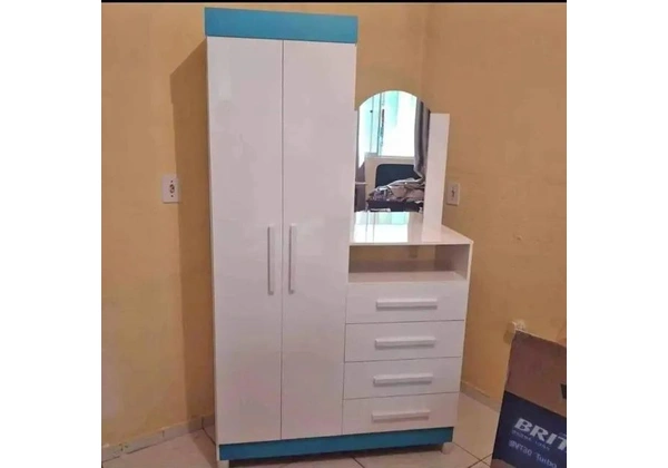 Guarda Roupa Cômoda Capri novo na caixa