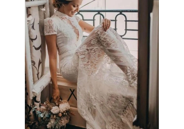 Vestido de renda branco marca Doce Maria para casamento
